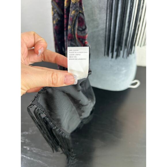 Vtg Shawl -70 x19"- Crushed Velvet Burnout- Red Black Gold fringe whimsigoth - Picture 7 of 15